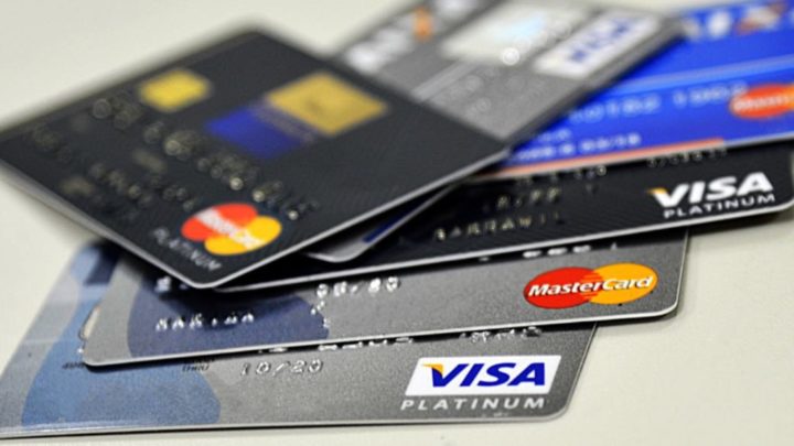 Como os cibercriminosos podem roubar dados dos cartões bancários?