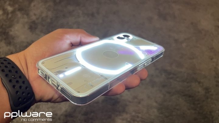 Nothing phone (1) - Primeiras impressões do smartphone "transparente"