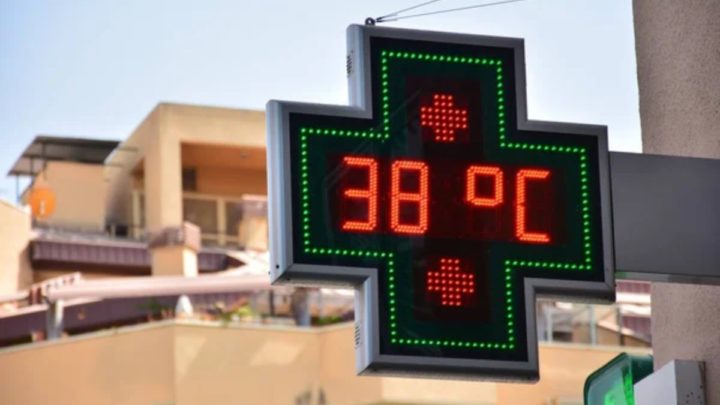 Os termómetros de rua sofrem de febre, por causa do calor
