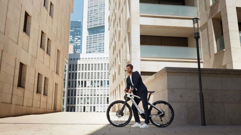Porsche dedica novas empresas a bicicletas elétricas