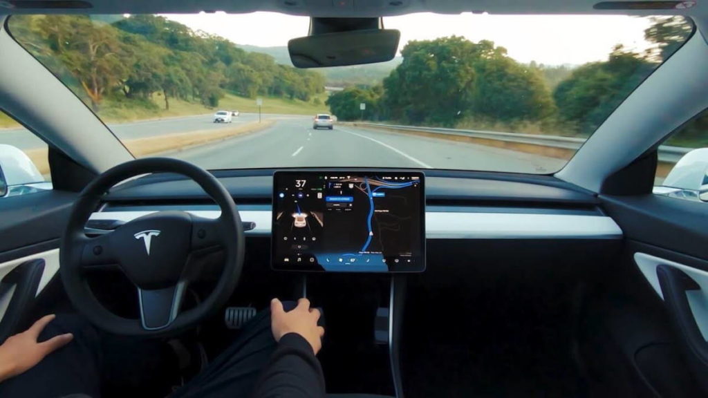 Tesla Autopilot vídeo condutor rota