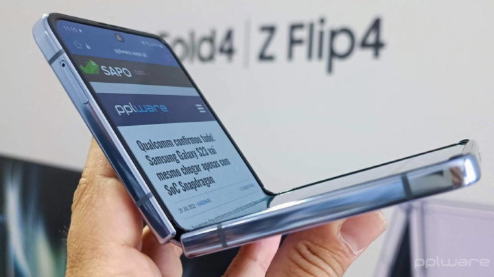 Galaxy Z Flip4 Z Fold4 smartphones Samsung