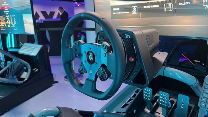 Logitech lança fantástico volante PRO e pedais para jogos de carros