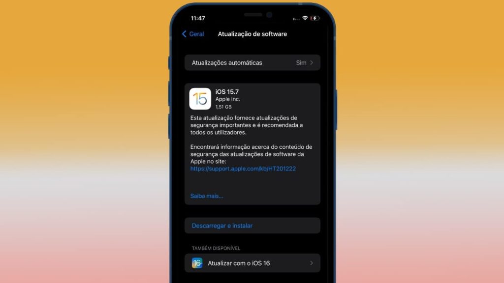 Apple: Utilizadores podem ficar no iOS 15.7 com atualizações de segurança antes do iOS 16