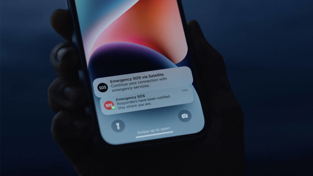 Elon Musk: Apple e Starlink já estão em conversas para ligação satélite com o iPhone 14