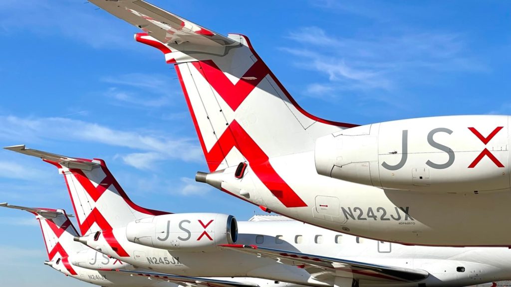 Depois dos barcos de cruzeiro, agora a Starlink vai fornecer internet aos aviões