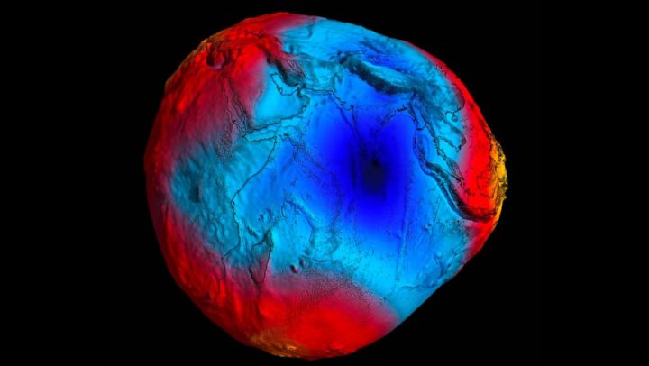 O modelo geóide  a partir da qual se podem mapear as características topográficas do planeta, assim como uma melhor compreensão das variações no campo de gravidade