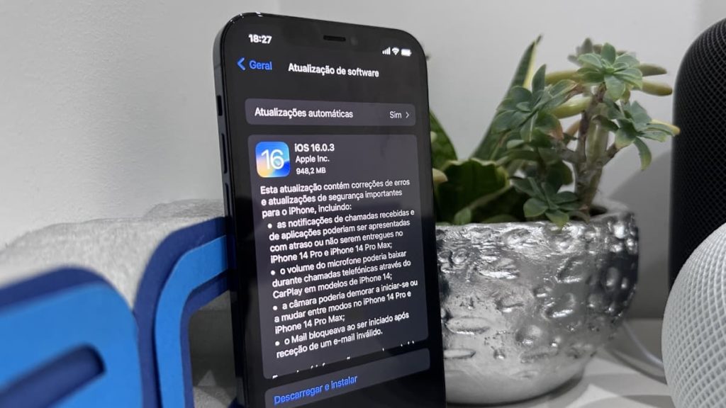 Apple lança iOS 16.0.3 com várias correções e melhorias de serviços