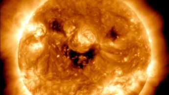 Imagem do Sol a sorrir, captado pela NASA