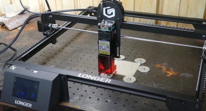 Gravadoras laser e impressoras 3D: Aproveite a Black Friday para investir nos seus projetos DIY