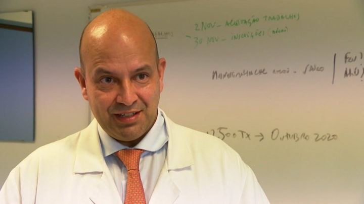 Hugo Pinto Marques, diretor do Serviço de Cirurgia e da Unidade de Transplantação do Centro Hospitalar Universitário de Lisboa Central, em entrevista à CNN Portugal