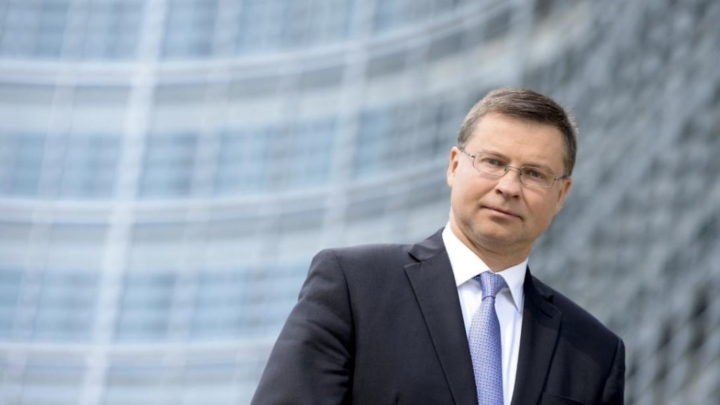 Valdis Dombrovskis, vice-presidente da Comissão para a Economia e Comércio