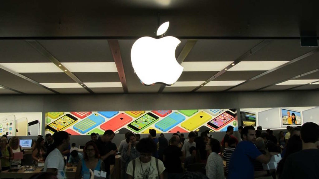 Apple trimestre iPhone serviços Mac