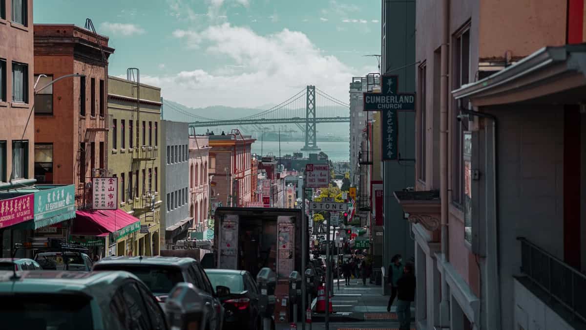 Estudo associa a transição para carros elétricos à melhoria da qualidade do ar e da saúde