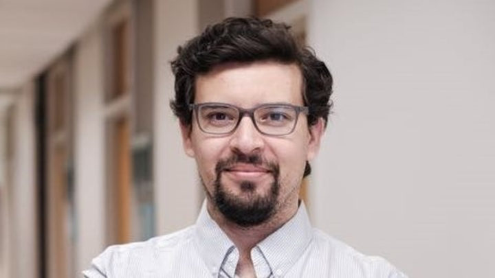 Daniel Acuña, professor associado de Informática, University of Colorado Boulder