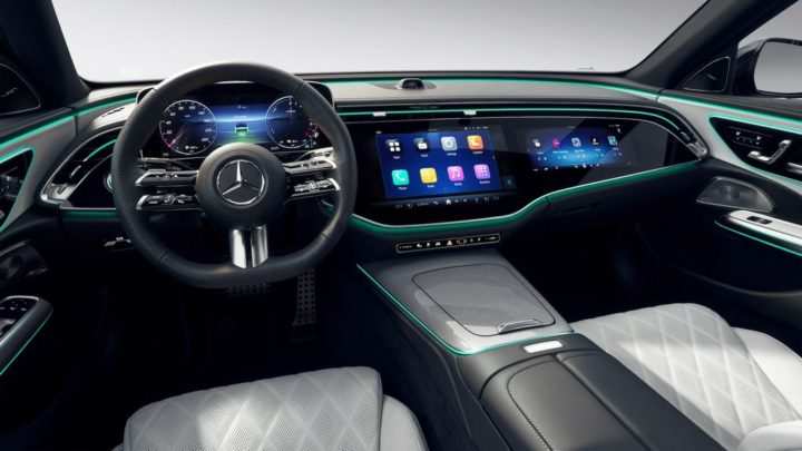 TikTok salta dos smartphones para os carros e estreia-se com a Mercedes