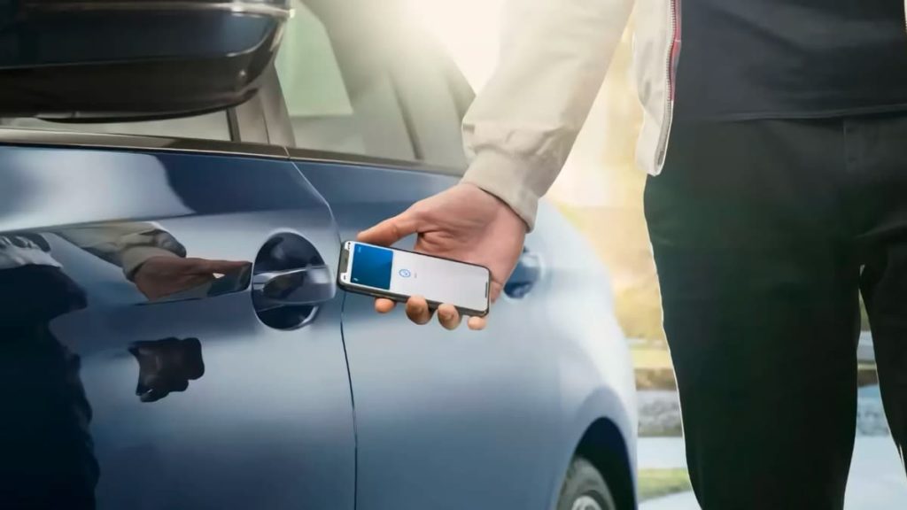 De acordo com iOS 16.4, o Car Key deixará de suportar o NFC no futuro