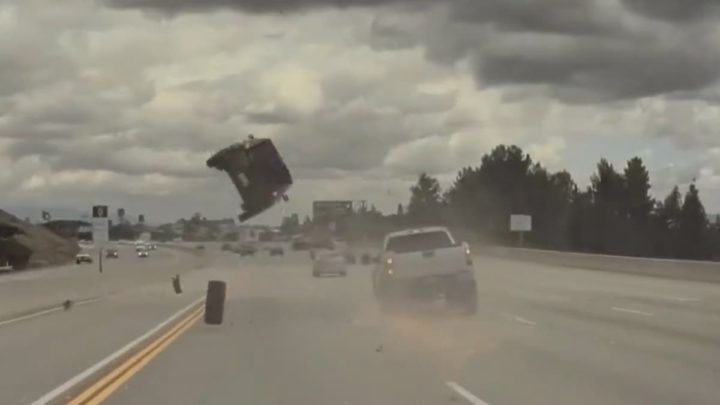 Tesla captura el momento en que se protege de un sorprendente accidente (video)