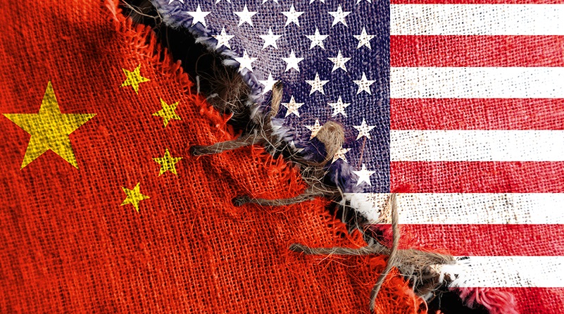 Fabricante de chips dos EUA processa rival chinesa por espionagem