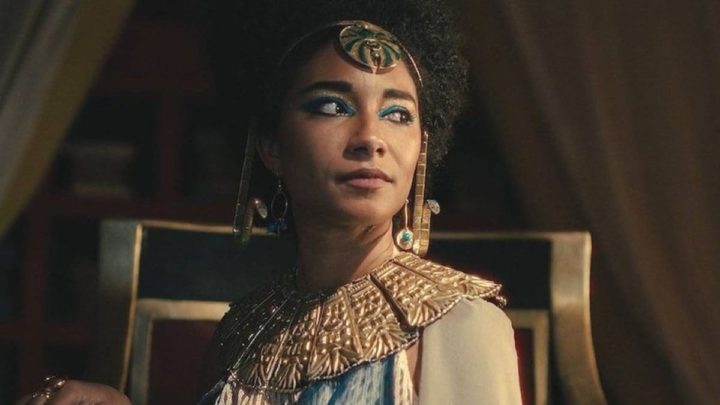 Adele James é Cleópatra na nova série documental da Netflix sobre a rainha do Egito
