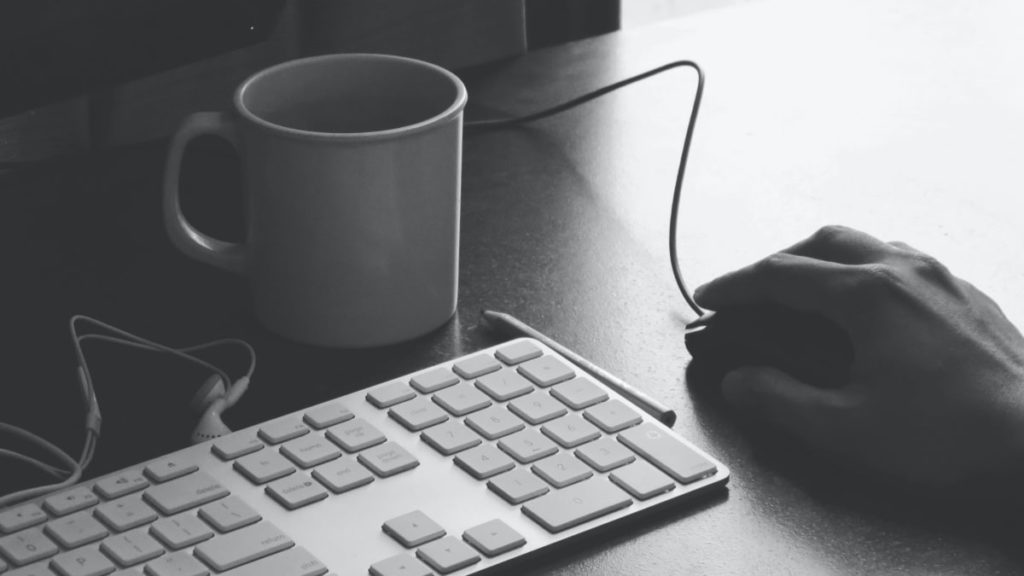 Forma como mexemos no rato e no teclado do computador revela os nossos níveis de stress