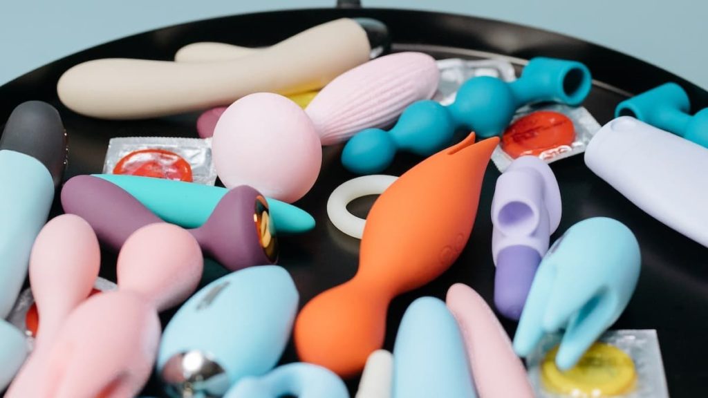 Ucranianos invadem conta de russo e compram 25 mil dólares em brinquedos sexuais