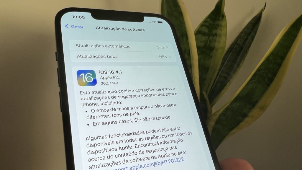 Apple lança iOS 16.4.1 para corrigir alguns problemas da última semana