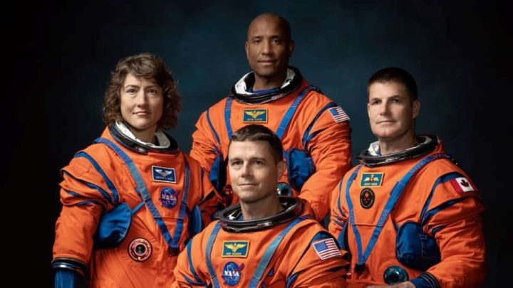 Os astronautas Christina Koch, Victor Glover, Reid Wiseman e Jeremy Hansen
