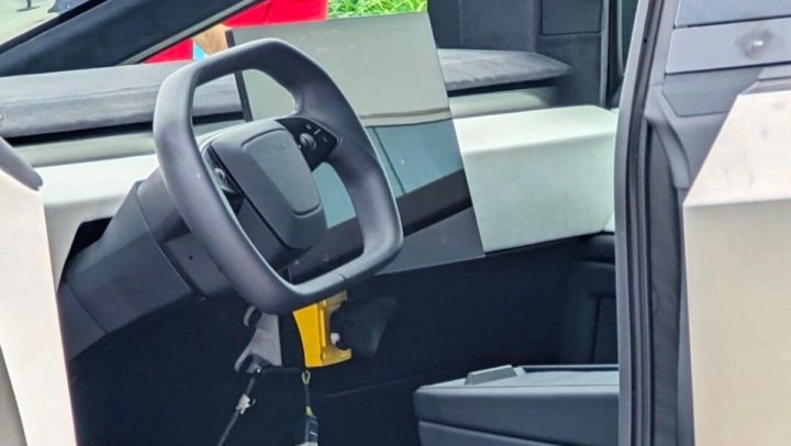 Imagem novo volante da pick-up Tesla Cybertruck
