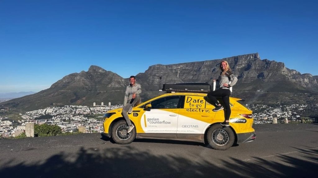 Cruzaram África de norte a sul para mostrar que é possível fazer viagens longas num elétrico