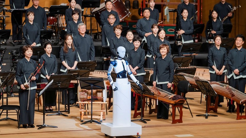 Un robot convertido en director dirigió la orquesta nacional de Corea del Sur