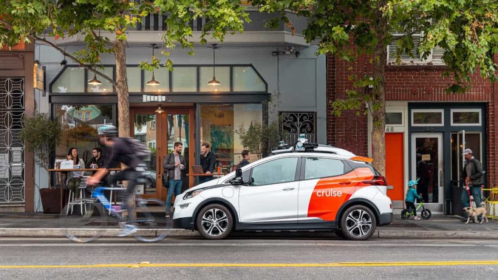 Táxis autónomos enfrentam problema inesperado: relações sexuais nos veículos