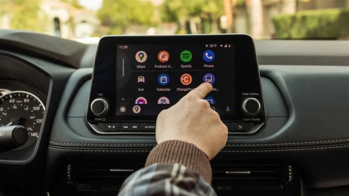 Instalar ecrãs com Android Auto no seu carro é legal?