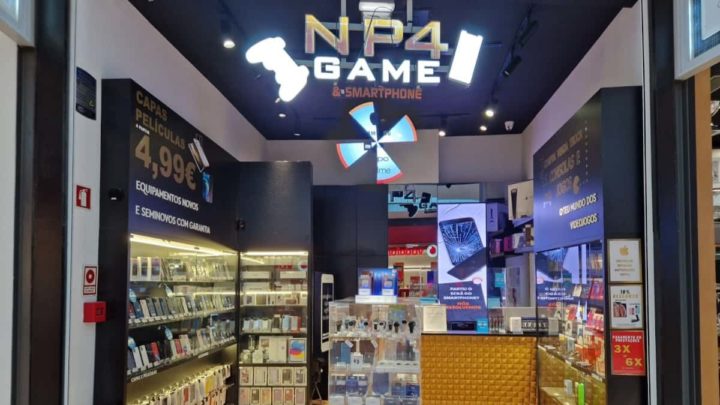Loja da NP4 Game & Smartphones, no Norte Shopping