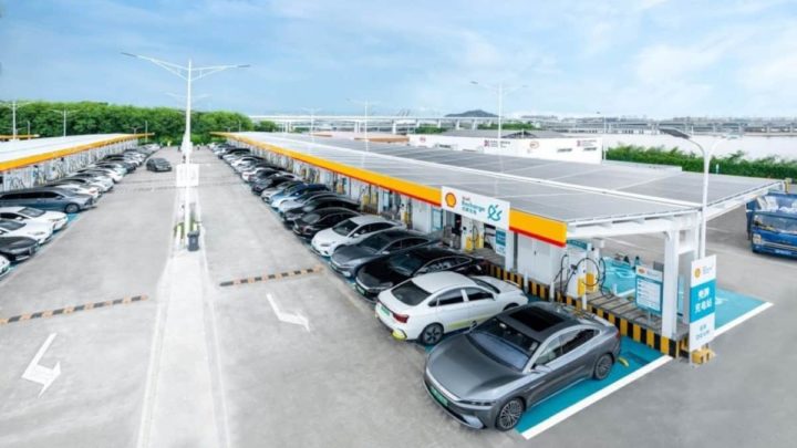 Central de carregamento para carros elétricos da Shell, na China
