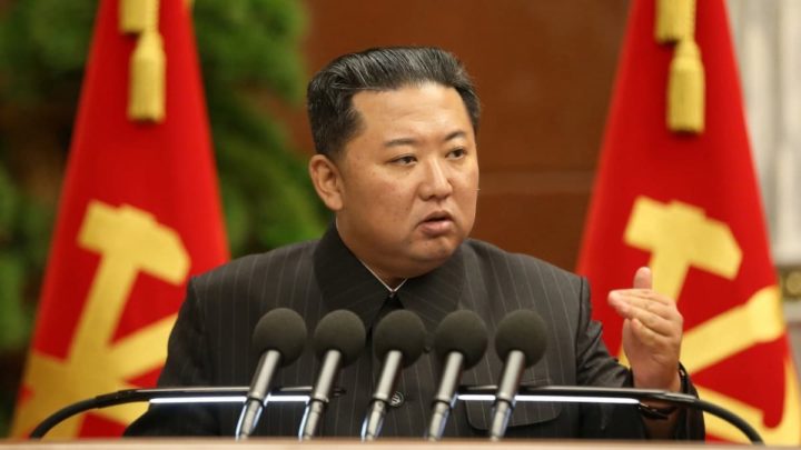 Coreia do Norte testa com sucesso sistema de ogivas móveis múltiplas