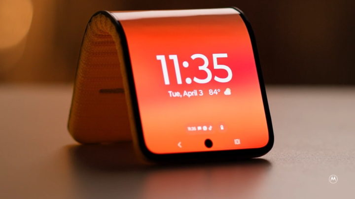 Motorola smartphone and smart watch