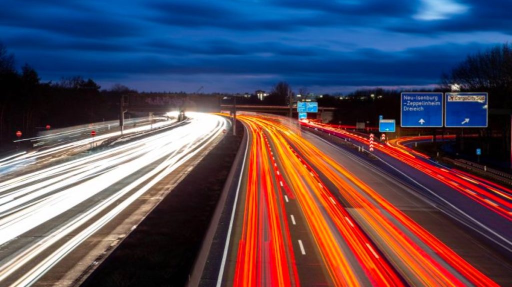 Limite de velocidade de 150 km/h já é uma tendência na Europa: e os radares de Portugal?