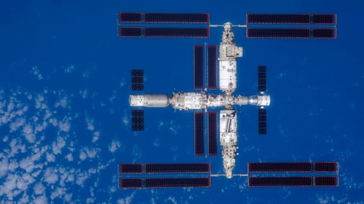 Imagem da Tiangong, a estação espacial da China que está agora completa