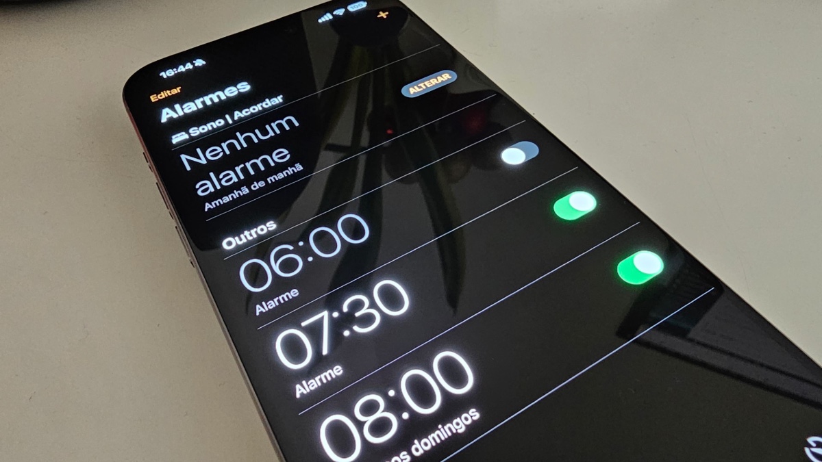 Como definir e alterar alarmes no iPhone - Suporte da Apple (BR)