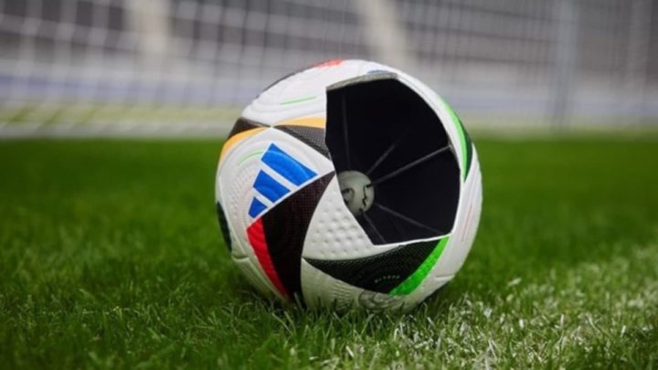 Bola Fussballliebe da Adidas para o Euro 2024, com microchip