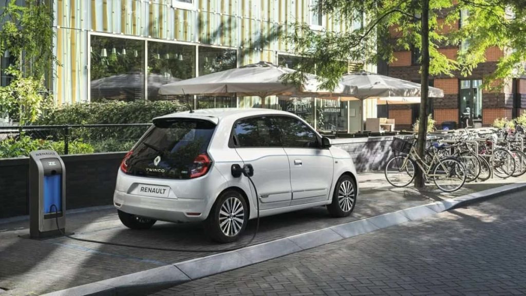 Carros elétricos podem ser para todos? Em França, renting do Twingo custará 40 €/mês