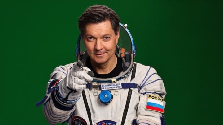O cosmonauta Oleg Kononenko acumulou mais de 878 dias e 12 horas na ISS, o equivalente a quase dois anos e meio.
