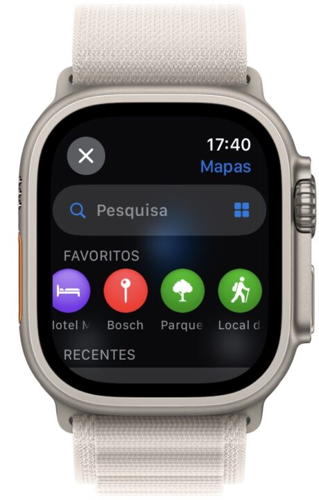 Imagem Apple Watch com Favoritos onde está a opção Trilhos