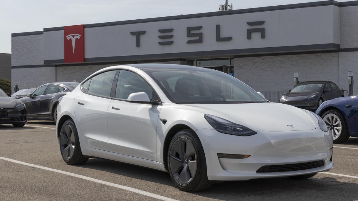 Vendas da Tesla disparam 40% em Portugal