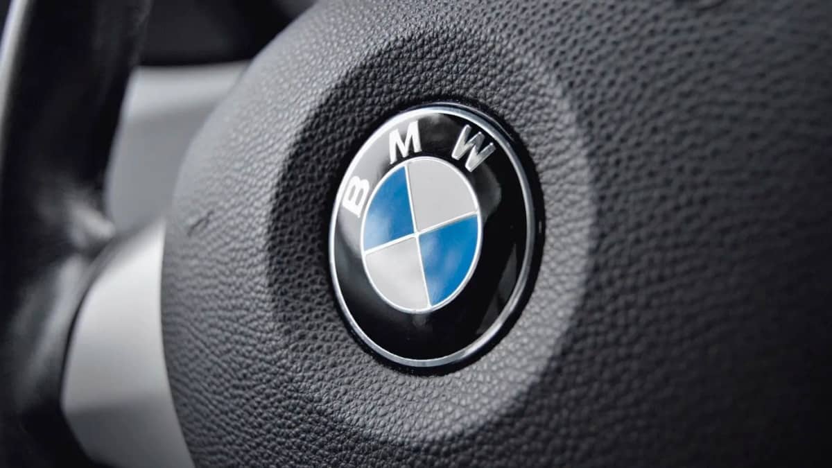 BMW importou 8000 veículos para os EUA com peças chinesas proibidas, diz relatório
