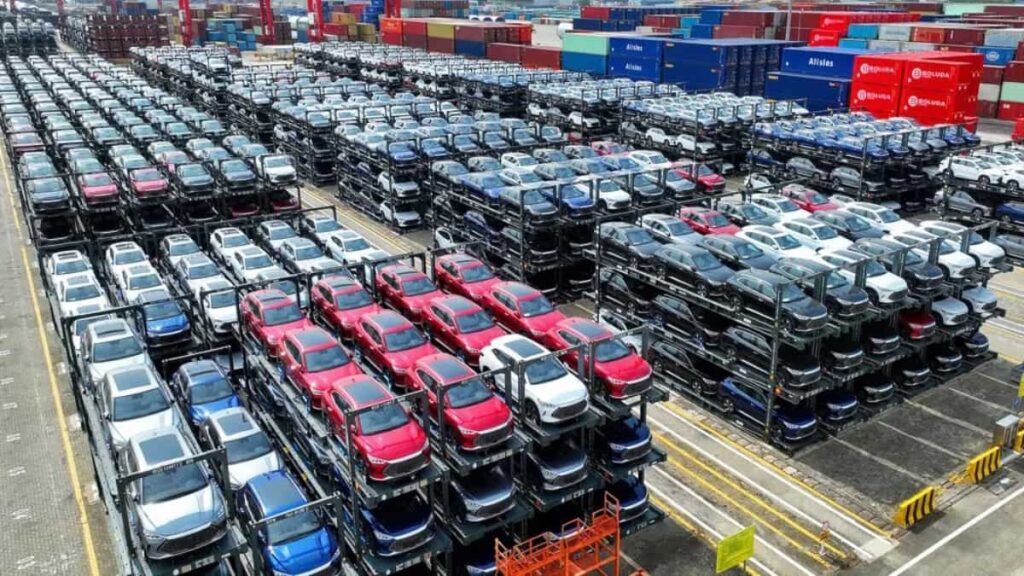 “Alguns ficam aqui durante um ano”: portos belgas atulhados de elétricos chineses