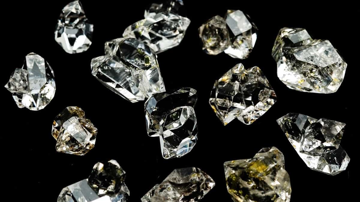 Impressionante! Cientistas criaram diamantes em 150 minutos