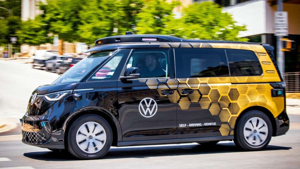 Volkswagen ID Buzz táxis autónomos