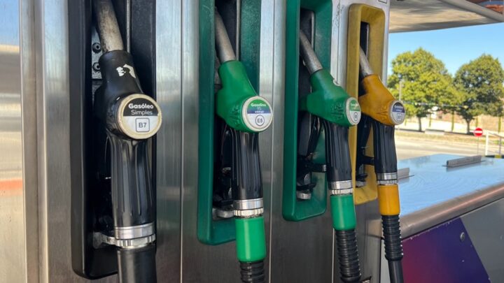 Combustíveis: gasolina e gasóleo voltam novamente a descer. Saiba quanto